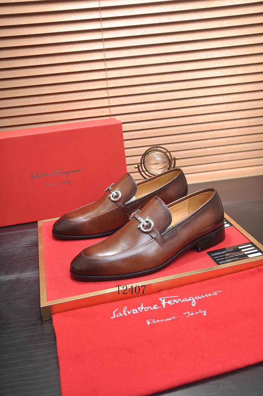 Ferragamo sz38-44 414